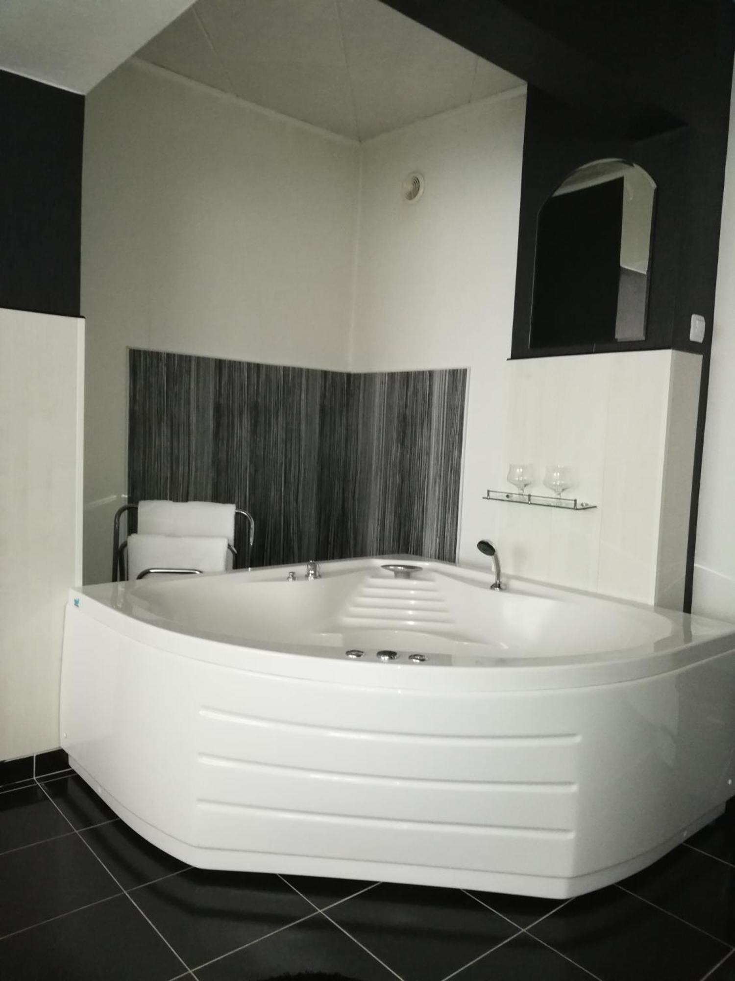 Хотелски Комплекс Родина Mizara Chambre photo